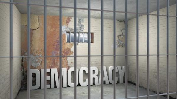 Η ανασφάλεια της πληροφορίας νέα απειλή προς τις δημοκρατίες