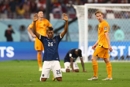 Ολλανδία – Εκουαδόρ (1-1): Έλαμψε το Εκουαδόρ αλλά… πέρασε η Ολλανδία (vids)