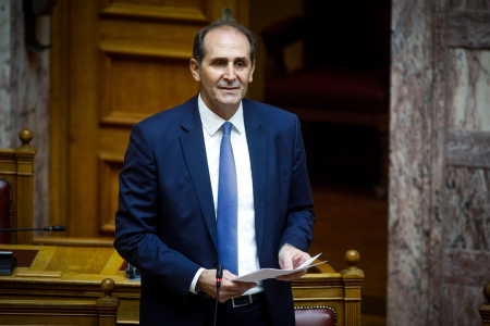 Βεσυρόπουλος: Ποιες φοροελαφρύνσεις θα τεθούν σε ισχύ από το νέο έτος