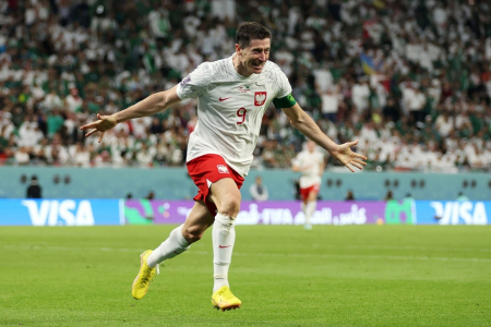 Πολωνία – Σαουδική Αραβία (2-0): «Πνίγηκε» στα δάκρυα του Λεβαντόφσκι