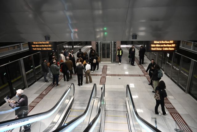 Μετρό Θεσσαλονίκης: Άνοιξε για πρώτη φορά τις πόρτες του για το κοινό