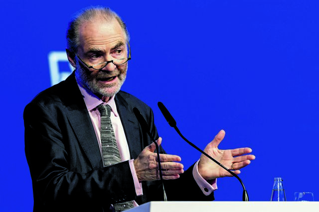 Τρεις δεκαετίες ταξιδιών του Τίμοθι Γκάρτον Ας και το όραμα της Ευρώπης