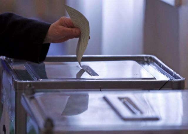 Δημοσκόπηση: Στις 5 μονάδες η διαφορά ΝΔ – ΣΥΡΙΖΑ – Τι απασχολεί τους πολίτες