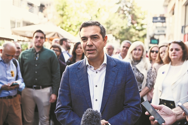 Στις κάλπες «αγκαζέ» με Πολάκη και σκανδαλολογία