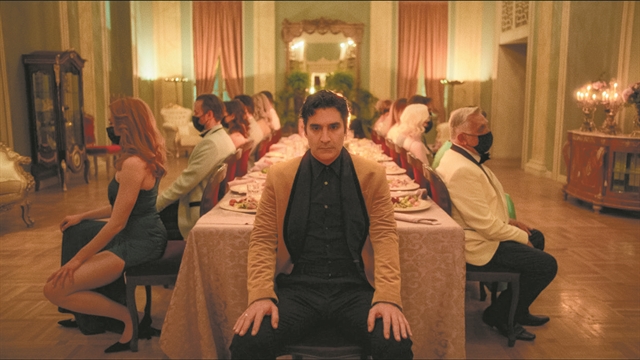 Σάρωσε το σουρεαλιστικόεπεισόδιο του «Maestro»