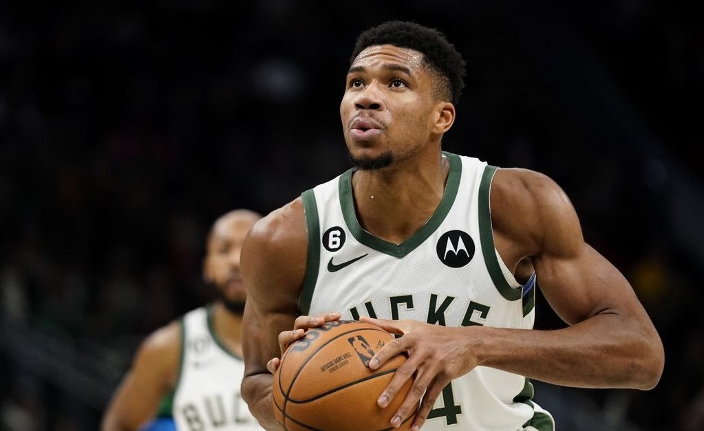 Νικς – Μπακς 103-109: Φοβερός Γιάννης με 37αρα, οδήγησε τους Μπακς στο διπλό στη Νέα Υόρκη