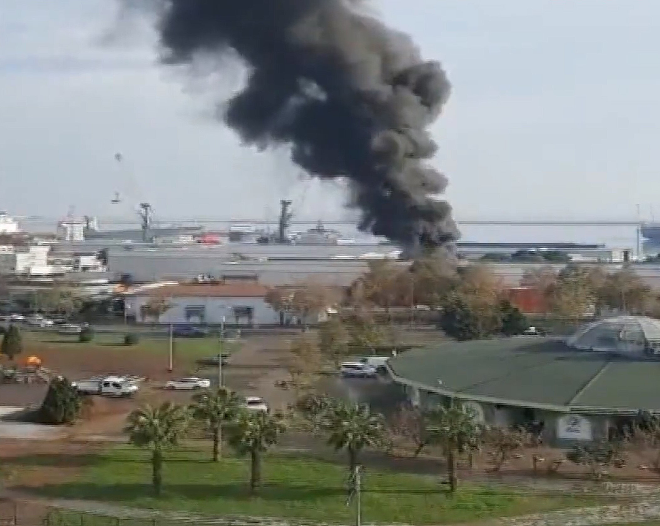 Τουρκία: Έκρηξη και μεγάλη φωτιά στο λιμάνι της Σαμψούντας