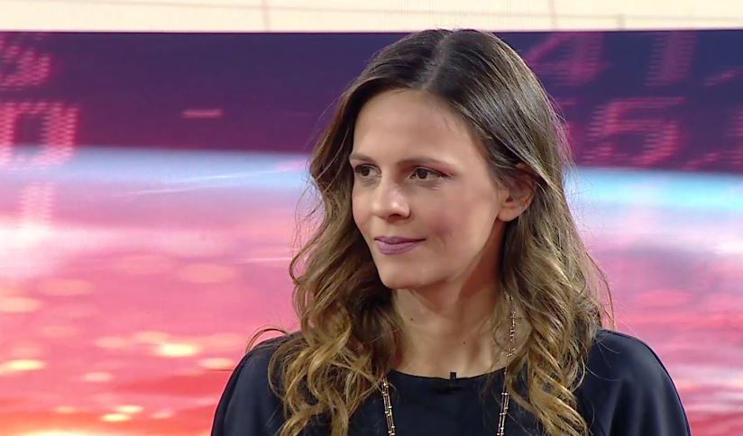 Αχτσιόγλου: Η ιλαροτραγωδία «κυβέρνηση Μητσοτάκη κατά τραπεζών» συνεχίζεται