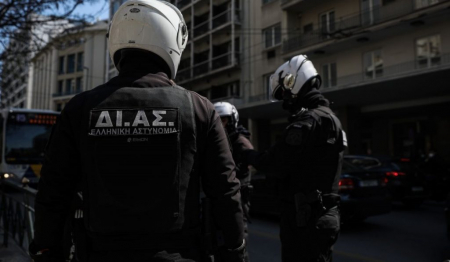 Θεσσαλονίκη: Την Παρασκευή απολογείται ο αστυνομικός για τον 16χρονο – Οι κακουργηματικές κατηγορίες
