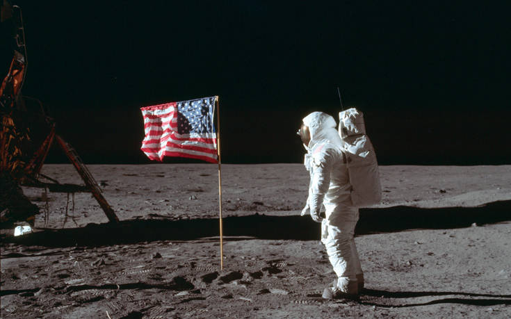Apollo 11: Αυτή είναι η πρώτη διαστημική selfie – Ζαλίζει η αξία της | tovima.gr
