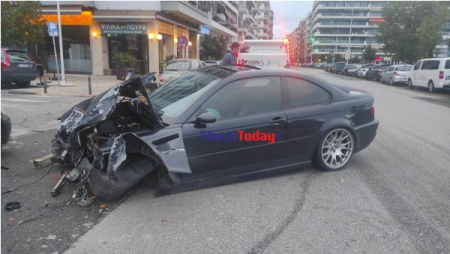 Θεσσαλονίκη: Οδηγός έριξε το αυτοκίνητό του σε 6 παρκαρισμένα οχήματα και εξαφανίστηκε