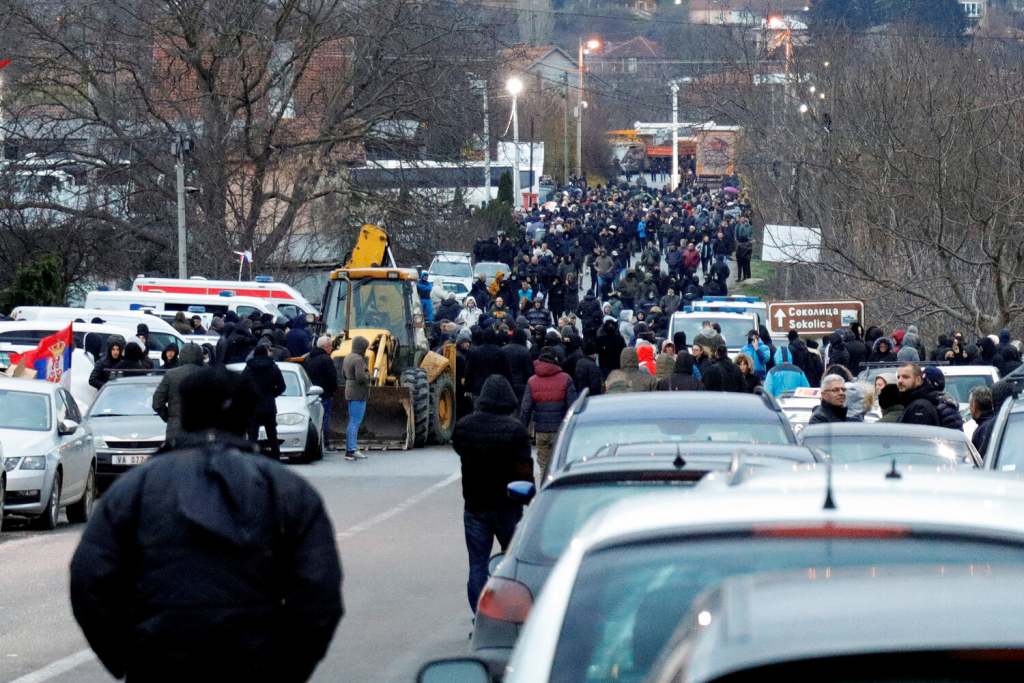 Κόσοβο: Αποφασισμένοι να παραμείνουν στα οδοφράγματα οι Σέρβοι