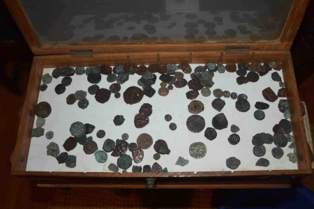 Νάξος: Τον βρήκαν νεκρό στο σπίτι – Κατέσχεσαν αρχαίο θησαυρό