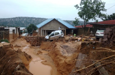 ΛΔ Κονγκό: Τουλάχιστον 55 νεκροί από πλημμύρες και κατολισθήσεις στην Κινσάσα
