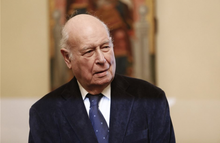 «Πώς μας ενώνει και πως μας δονεί του Διακογιάννη η φωνή»