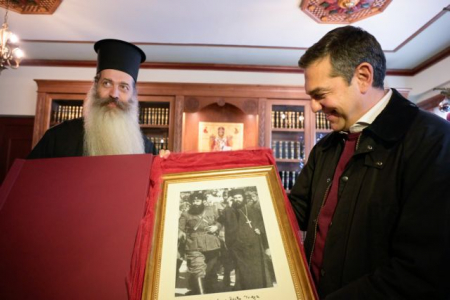 Οι «γέφυρες» Τσίπρα στην Εκκλησία και ο Αρης Βελουχιώτης