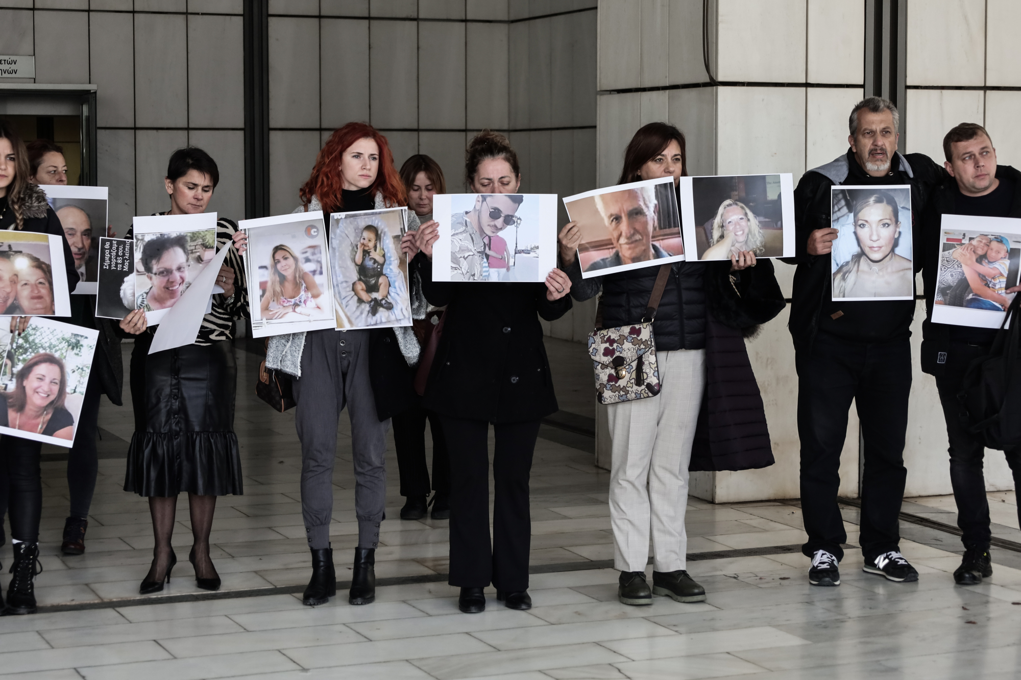 Μάτι: Συγκλονίζουν οι επιζήσαντες – Χάσαμε φίλους, παιδιά… Δεν ακούσαμε μια συγγνώμη