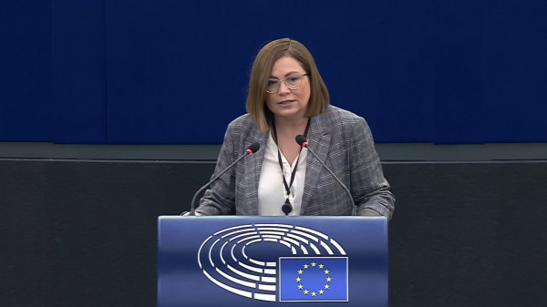 Μαρία Σπυράκη: Σήμερα θα ζητήσω την αναστολή της κομματικής μου ιδιότητας