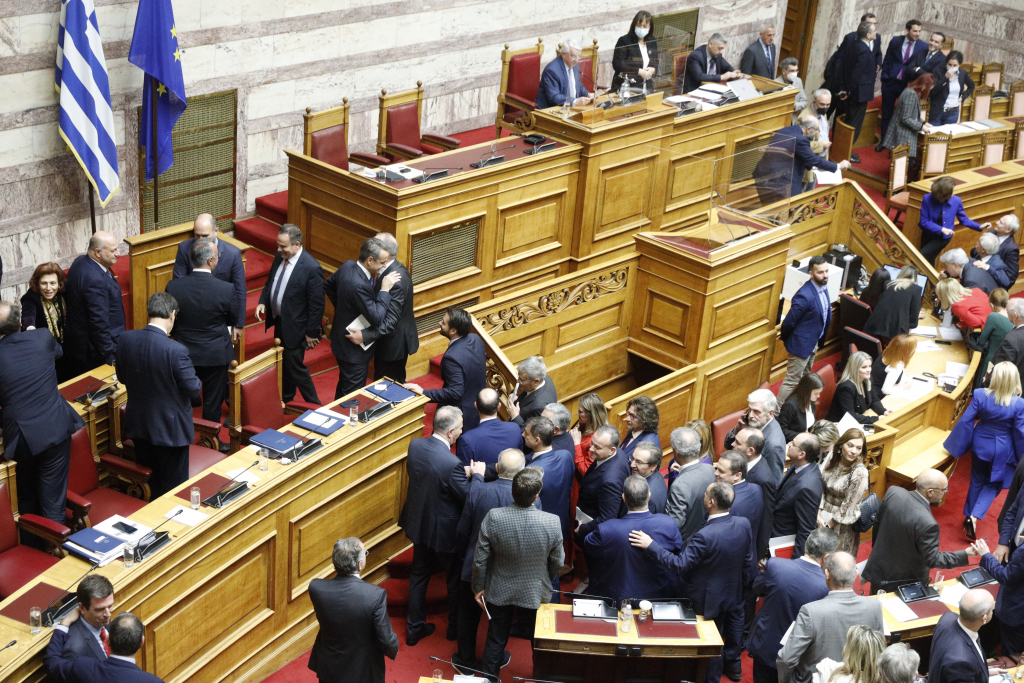 Η εορταστική ατζέντα Μητσοτάκη – Τσίπρα και στο βάθος εκλογές