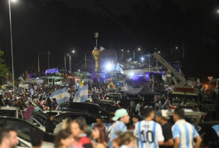 Τρέλα στο Μπουένος Άιρες: Πάνω από 200.000 οπαδοί, live η υποδοχή των παγκόσμιων πρωταθλητών