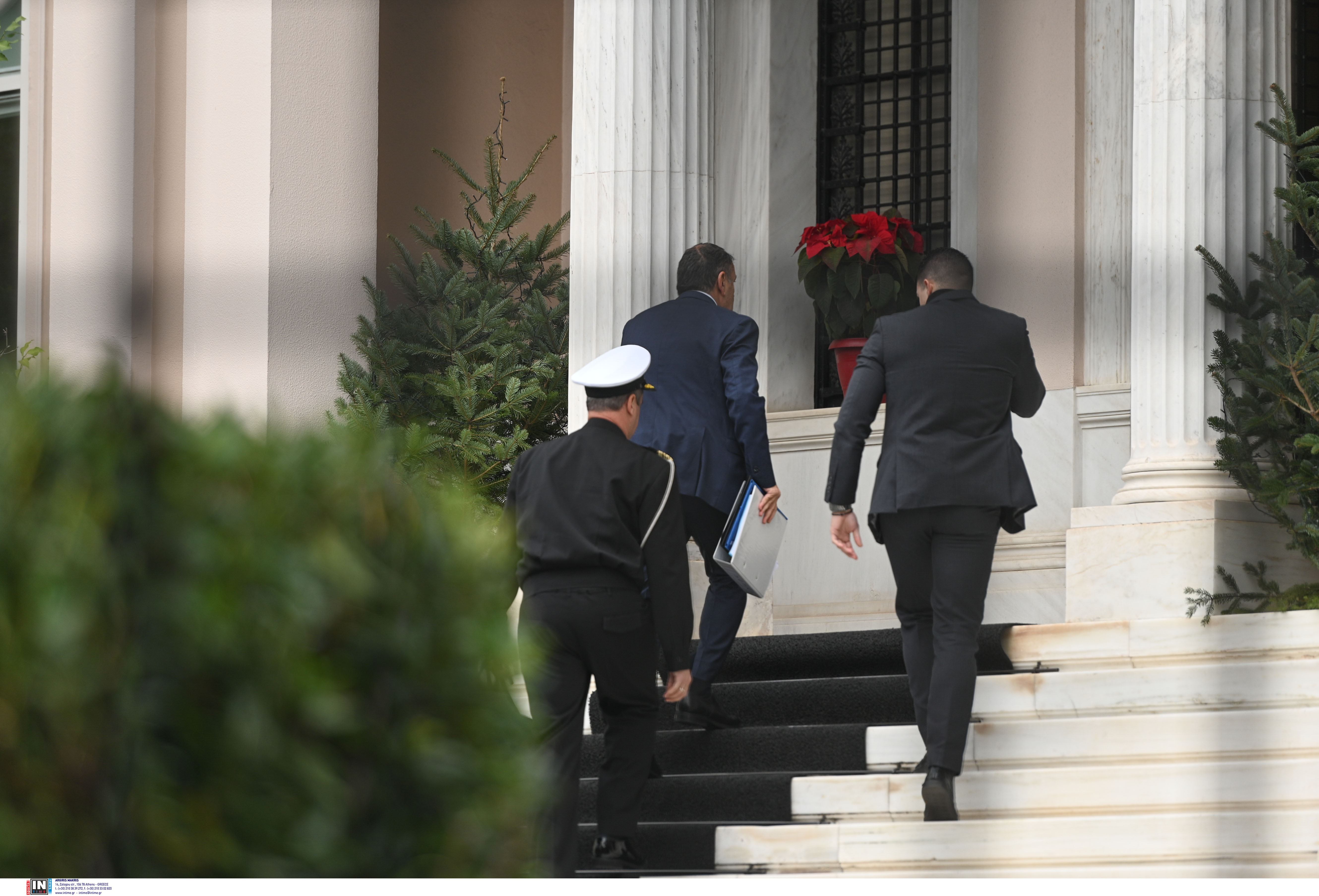 ΚΥΣΕΑ: Ολοκληρώθηκε η συνεδρίαση – Στο επίκεντρο ενίσχυση των ενόπλων δυνάμεων και μεταναστευτικό