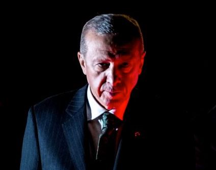 Ερντογάν: Στο κενό οι λεονταρισμοί του σουλτάνου – Σιωπή μετά τα «χαστούκια» από ΗΠΑ