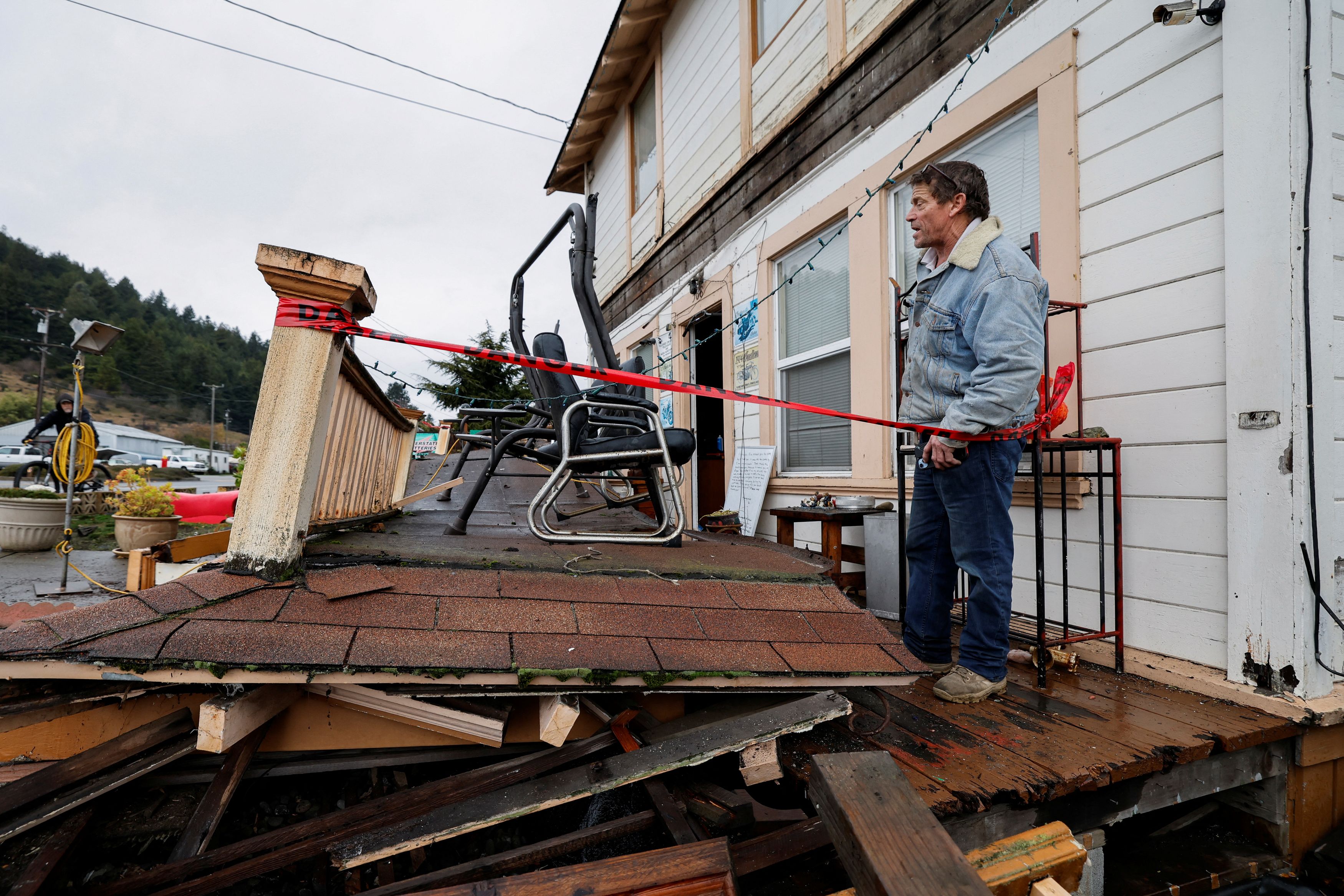 Σεισμός 6,4 Ρίχτερ στις ΗΠΑ: Τουλάχιστον 2 νεκροί και καταστροφές στην Καλιφόρνια