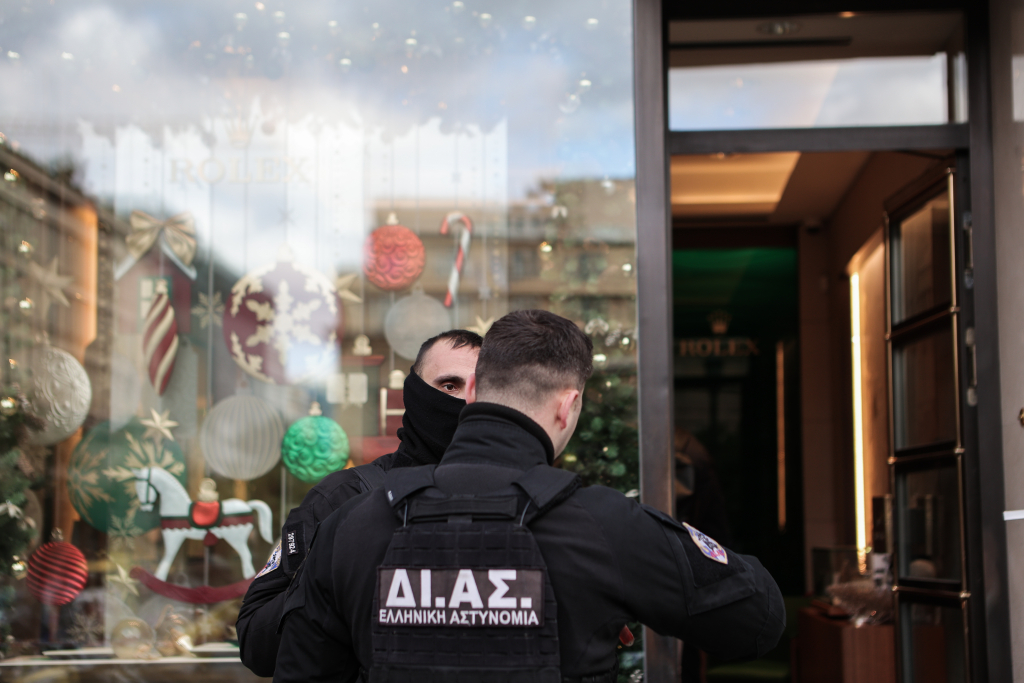 Ληστεία στη Rolex: Το λάθος των δραστών και το κλειδί στην έρευνα