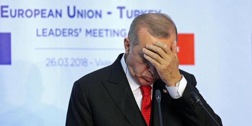 Τουρκία: Τεράστια η πτώση του κόμματος Ερντογάν σε νέα δημοσκόπηση