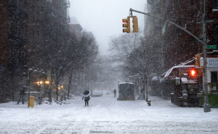 Κακοκαιρία στις ΗΠΑ: Πόλεις θαμμένες κάτω από το χιόνι – Στέλνουν διασώστες να σώσουν… διασώστες