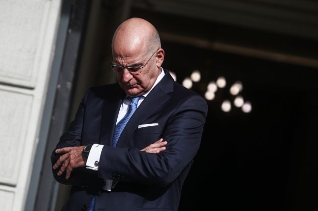 Νίκος Δένδιας: Περιπέτεια στον αέρα με το ελικόπτερο που τον μετέφερε στο Άγιο Όρος