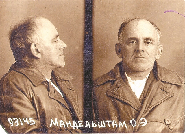 Μείζων ποιητής, έξοχος πεζογράφος