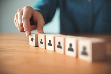 Η ελληνική οικονομία σε κρίσιμο σταυροδρόμι προκλήσεων