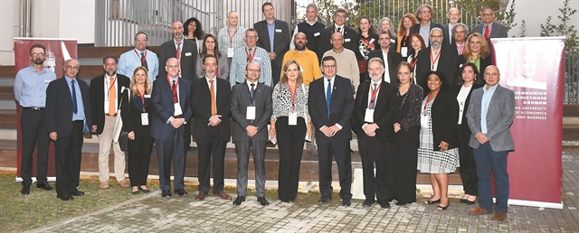 Δεκαέξι κορυφαία αμερικανικά πανεπιστήμια στο ΟΠΑ