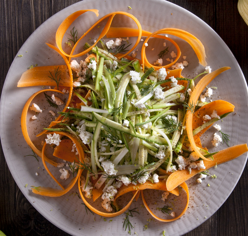 Σαλάτα με λαχανικά και φέτα