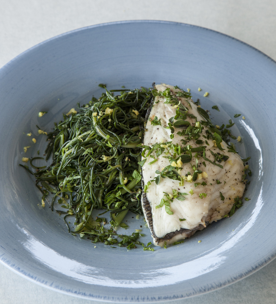 Φιλέτο τσιπούρας με μυρωδικά