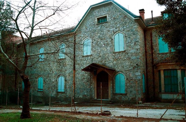 «Κλειδώνουν» τα διαδικαστικά για την ταφή του τέως βασιλιά σε διυπουργική σύσκεψη