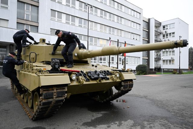 Νέες πιέσεις από το Κίεβο στη Γερμανία για άρματα Leopard