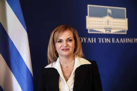 Βουλή: Ορκίστηκε η Ελένη Μακρή – Θεοδώρου