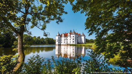 Που βρίσκεται το «Γκλύξμπουργκ»;