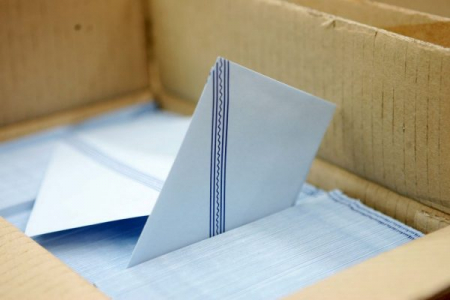 Δημοσκόπηση Interview: Με ποια κριτήρια θα ψηφίσουν οι πολίτες στις εκλογές – Γιατί θα «σταύρωναν» συγκεκριμένο βουλευτή