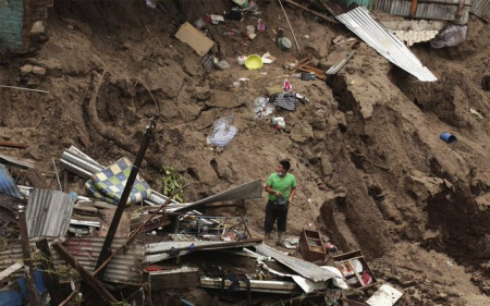 Ελ Σαλβαδόρ: Σειρά σεισμικών δονήσεων – Ζημιές σε τουλάχιστον 130 σπίτια, 20 κατολισθήσεις