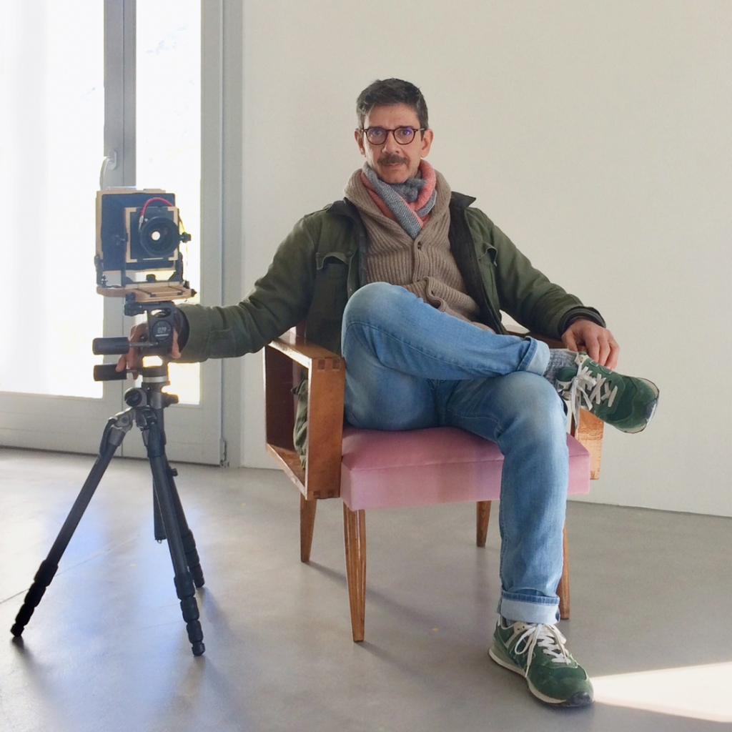 Τα (πολλά) πρόσωπα του Αλέξανδρου Λαμπροβασίλη