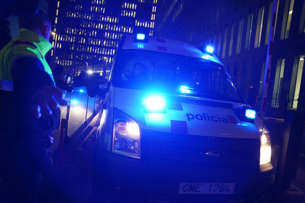 Ισπανία: Άνδρας εισέβαλε σε εκκλησία με σπαθί σαμουράι – Ένας νεκρός και 4 τραυματίες