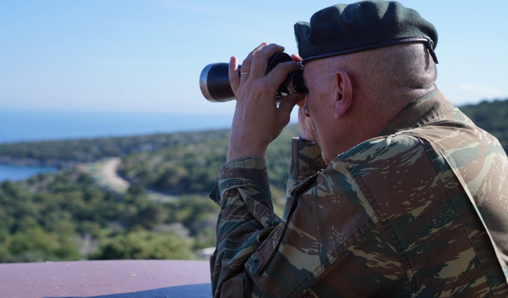 Κωνσταντίνος Φλώρος: Ας τολμήσει κάποιος να μας… τσιγκλήσει