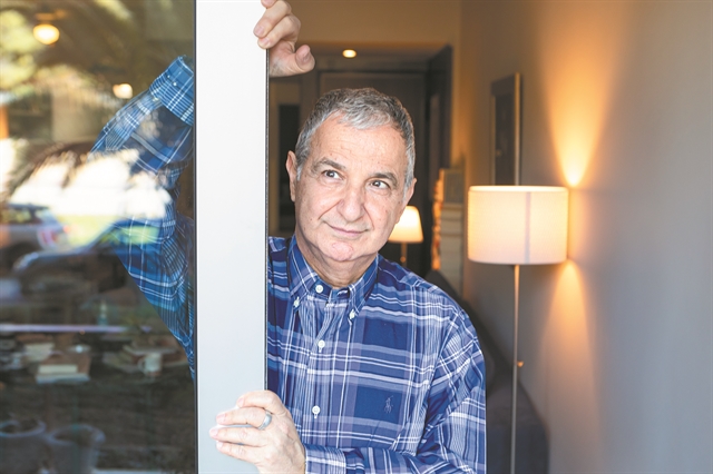 Θεόδωρος Γρηγοριάδης: «Γράφω μόνο για ό,τι έχω αγγίξει»