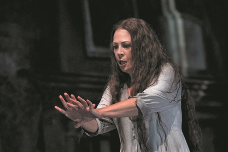 Λυρικές παραστάσεις πολλών αστέρων