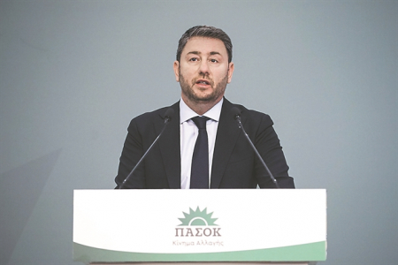 Ο Νίκος Ανδρουλάκης σηκώνει το γάντι…