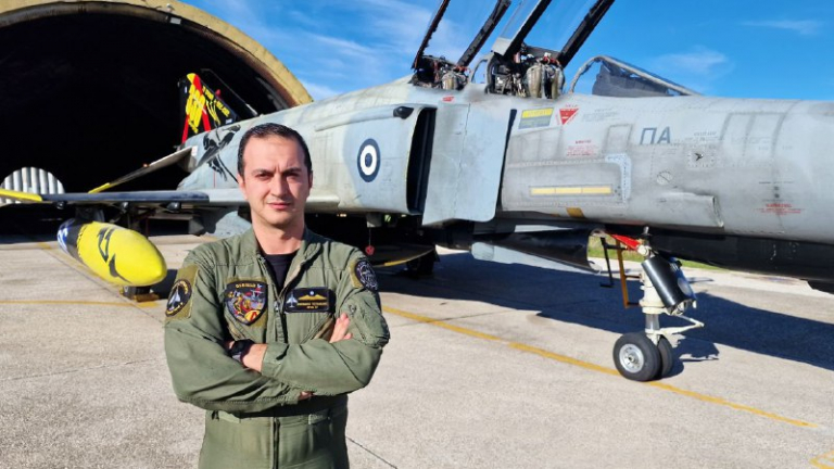 Φάντομ: Η τελευταία πράξη του δράματος – Κηδεύεται στο Νευροκόπι ο σμηναγός Ευστάθιος Τσιτλακίδης | tovima.gr Φάντομ: Η τελευταία πράξη του δράματος – Κηδεύεται στο Νευροκόπι ο σμηναγός Ευστάθιος Τσιτλακίδης | tovima.gr