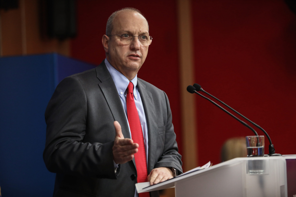 Οικονόμου: «Η ΝΔ κράτησε την Ελλάδα στην ΕΕ, όταν ο Τσίπρας ζητούσε δανεικά από τον Πούτιν»